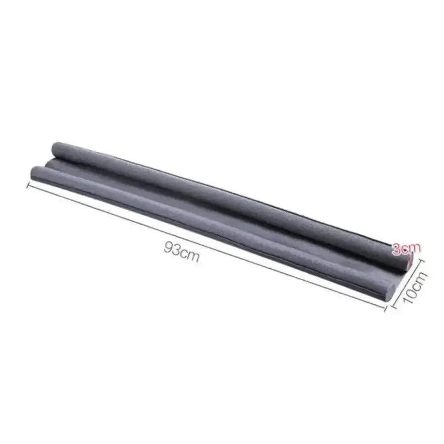 Door bottom sealing strip