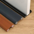 Door bottom sealing strip